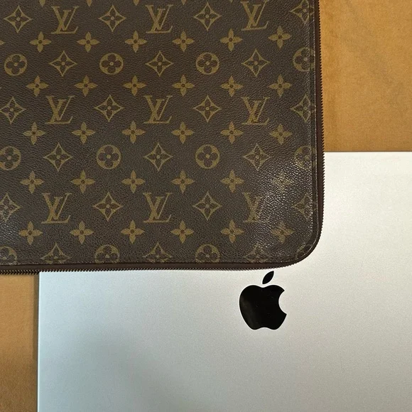 Louis Vuitton Monogram Vintage Laptop Document Case - EUC